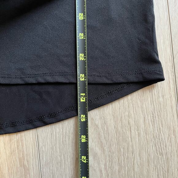 Cable & Gauge Women’s Black Button Shoulder Blouse Size M - Picture 8 of 8